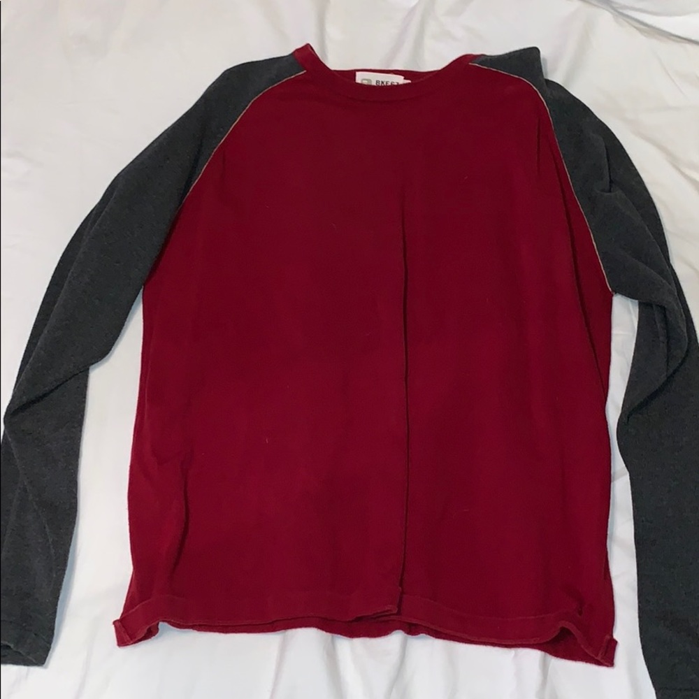 Men’s Buckle brand red sweater black sleeves Large